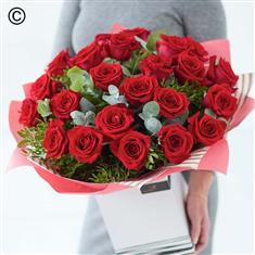 Valentine&#39;s 24 Red Rose Hand-tied